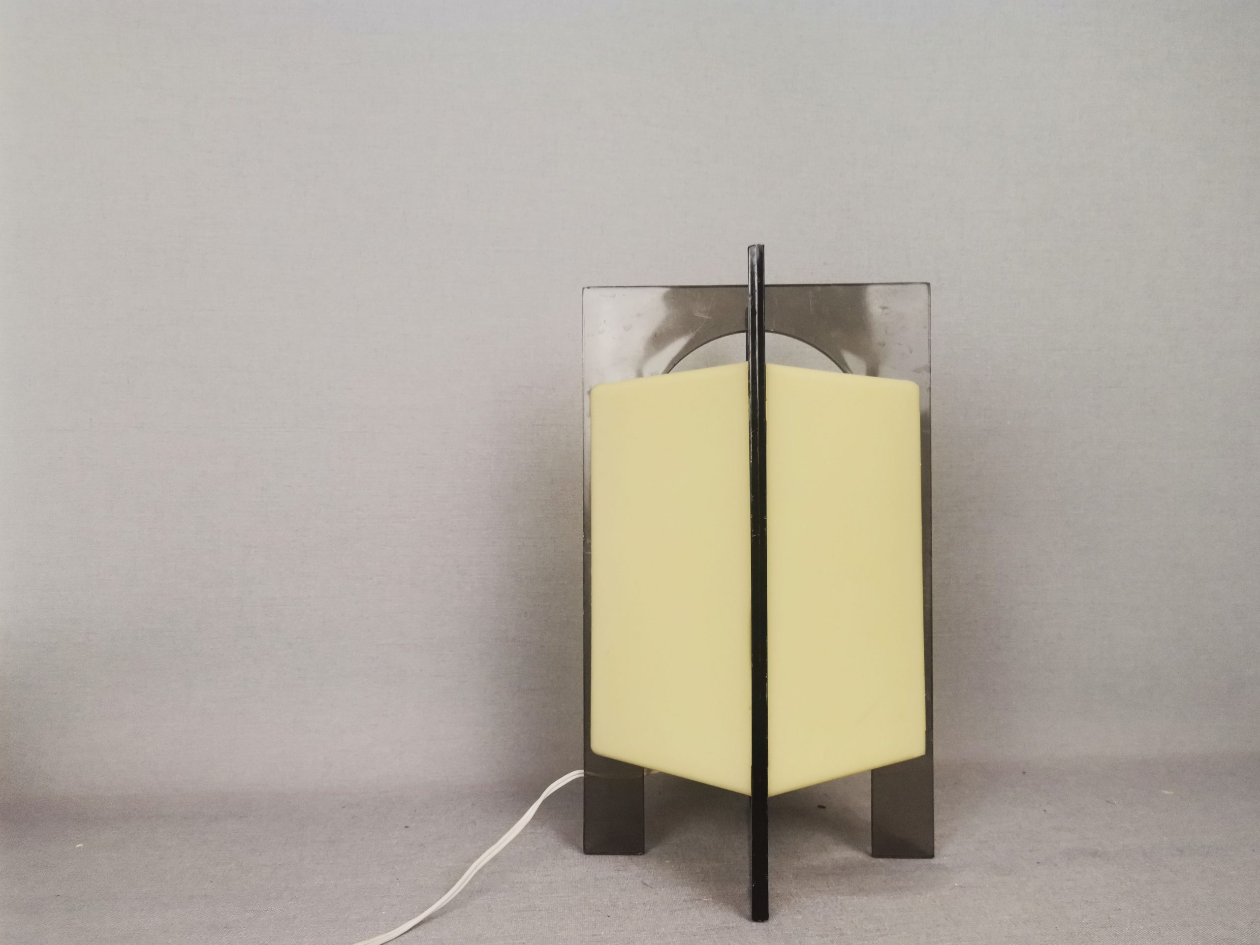 Dutch vintage Acrylic accent table lamp modernist 60s mid century modern