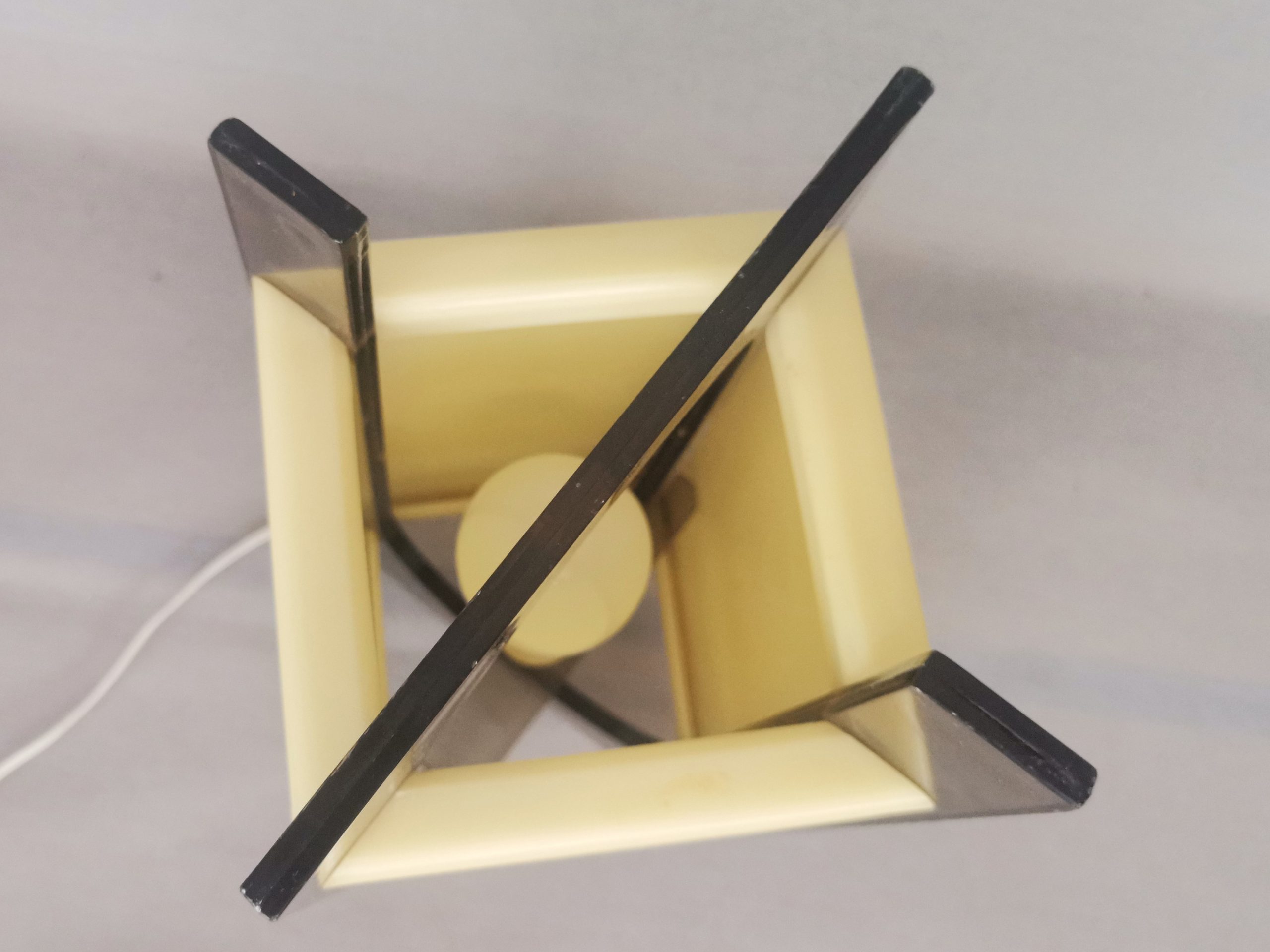 Dutch vintage Acrylic accent table lamp modernist 60s mid century modern