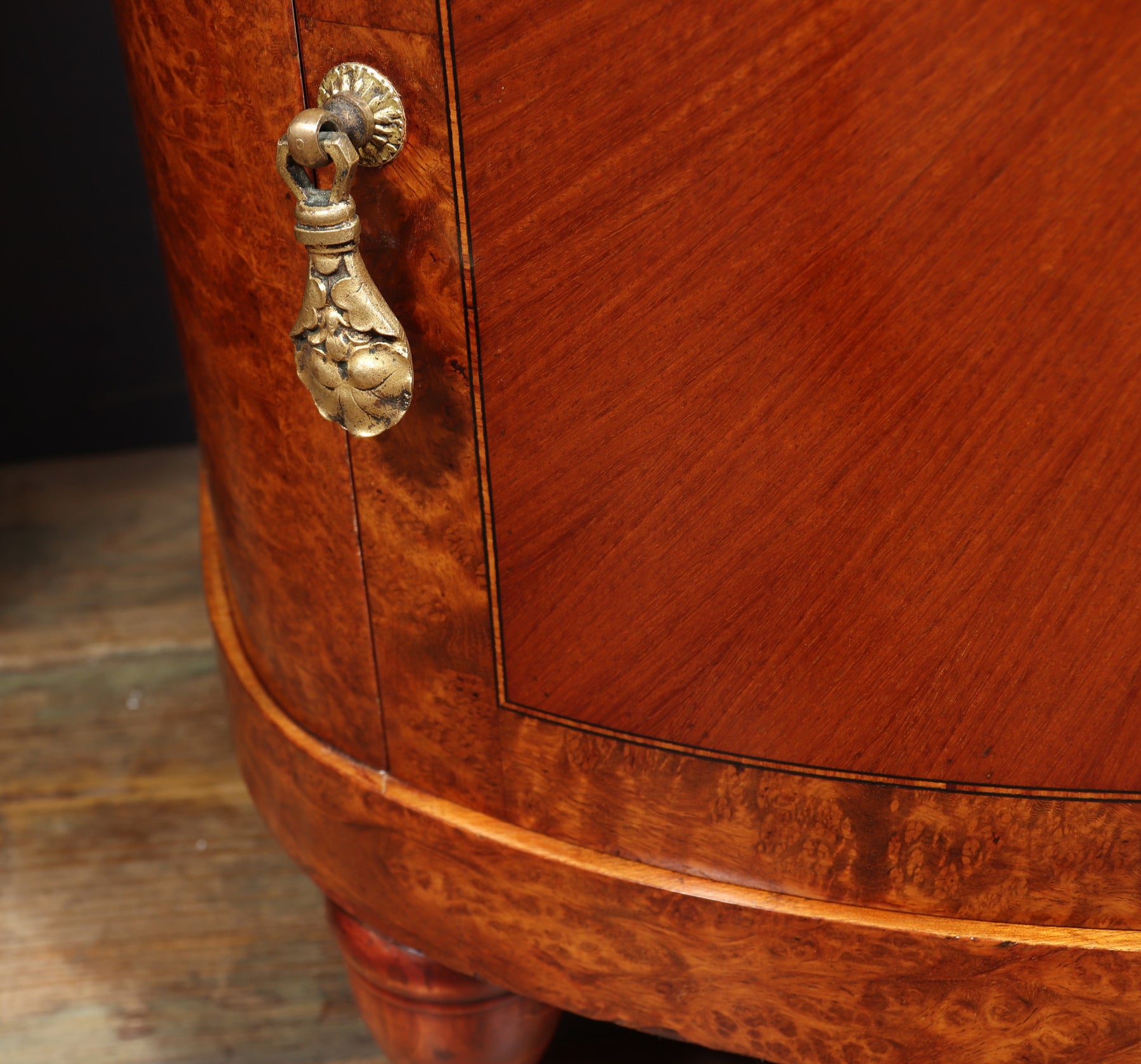 Ornate Art Nouveau Bedside Cabinets In Amboyna C1900