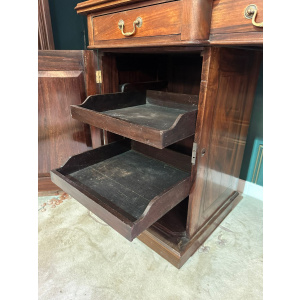 Victorian mahogany breakfront twin pedestal chiffonier