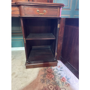 Victorian mahogany breakfront twin pedestal chiffonier