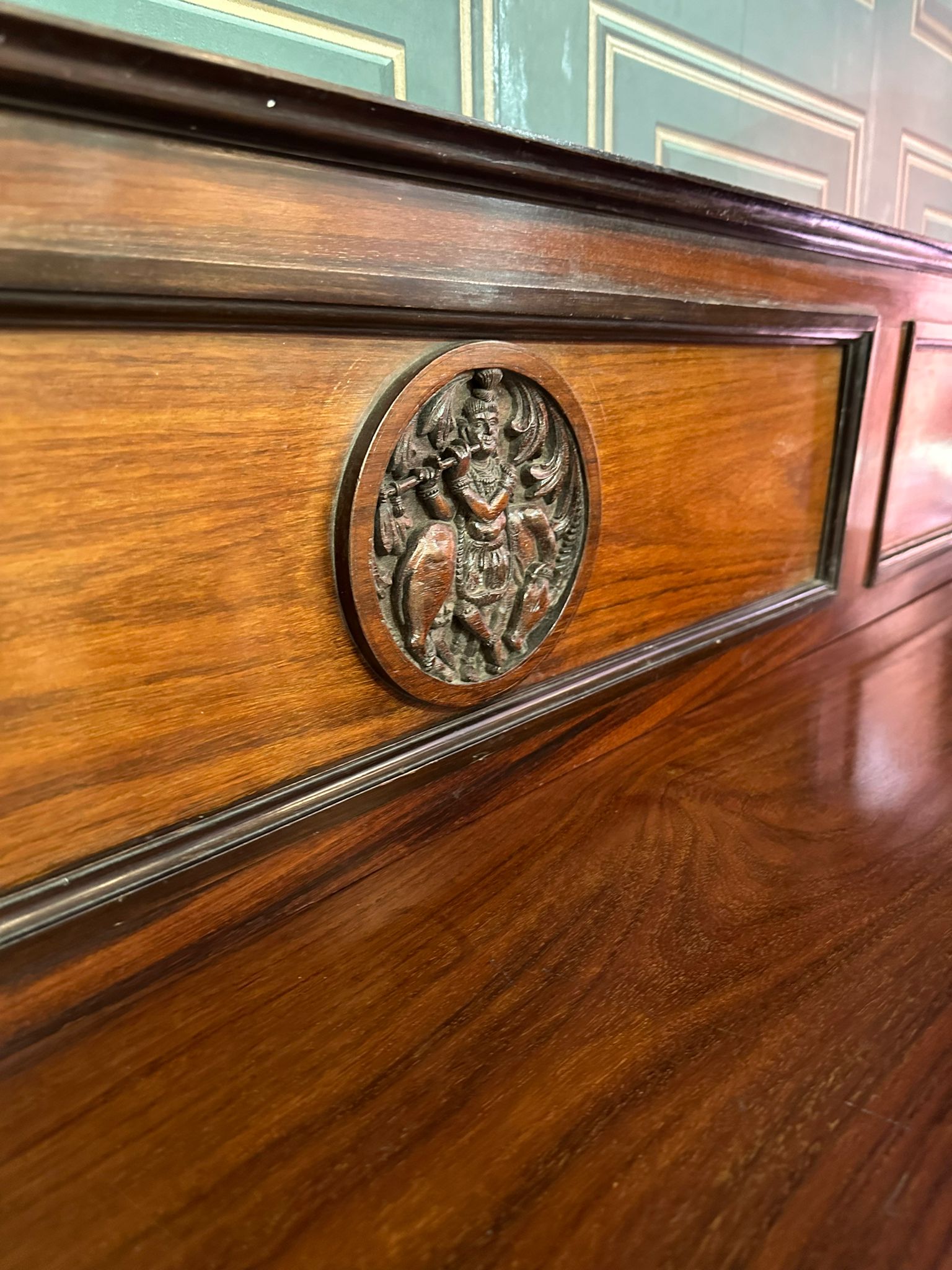 Victorian mahogany breakfront twin pedestal chiffonier