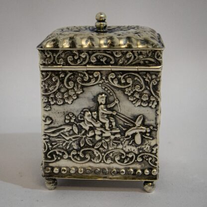 Attractive Silver Tea Caddy - Image 5
