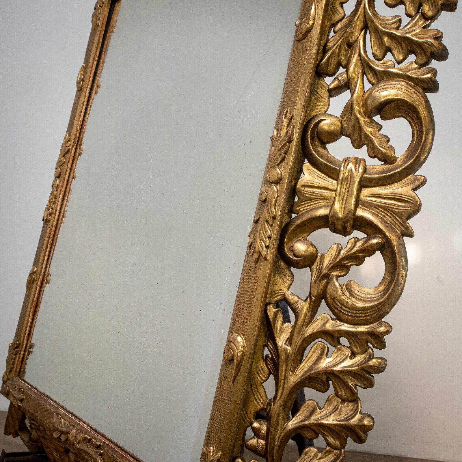 French Carved Gilt Wood Mirror
