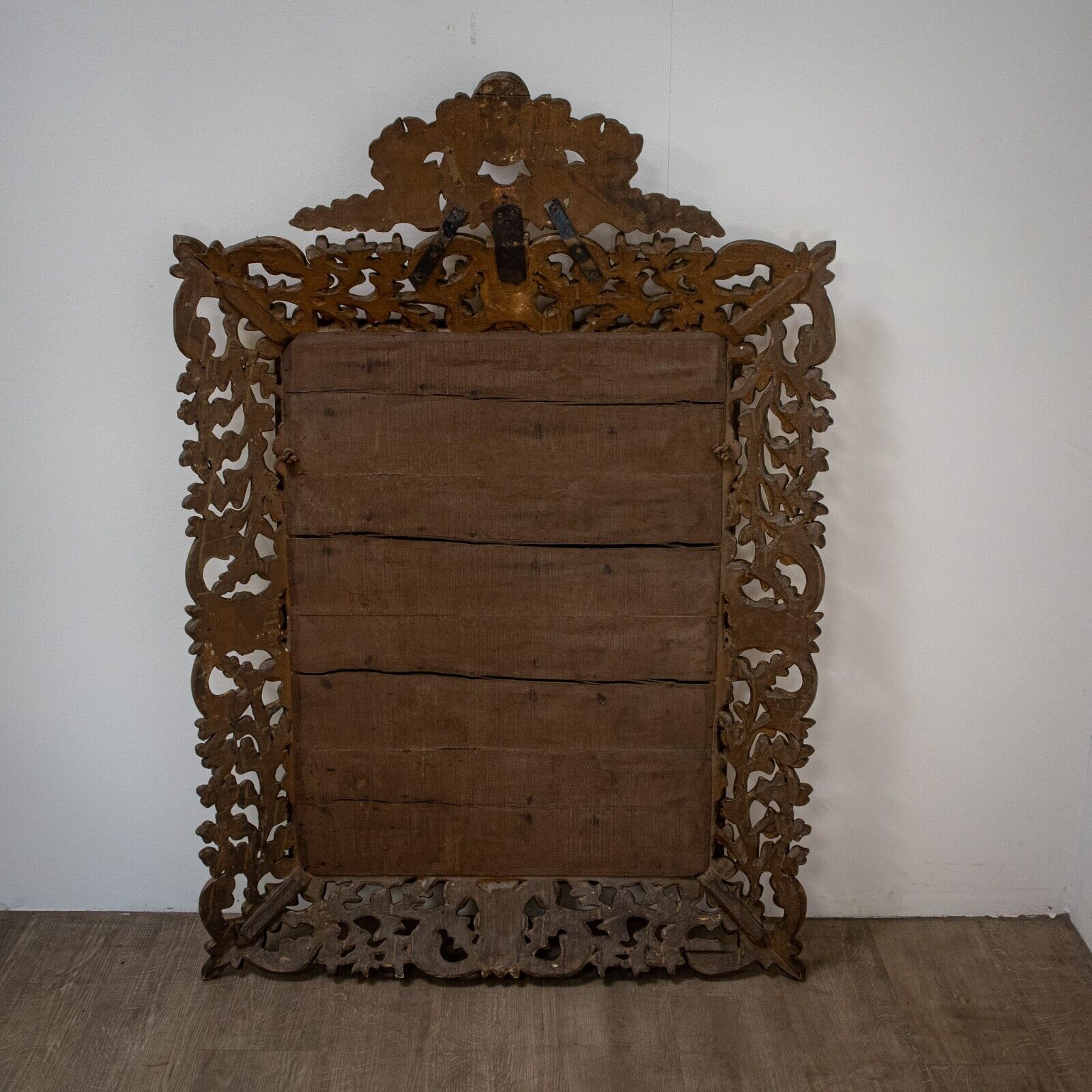French Carved Gilt Wood Mirror