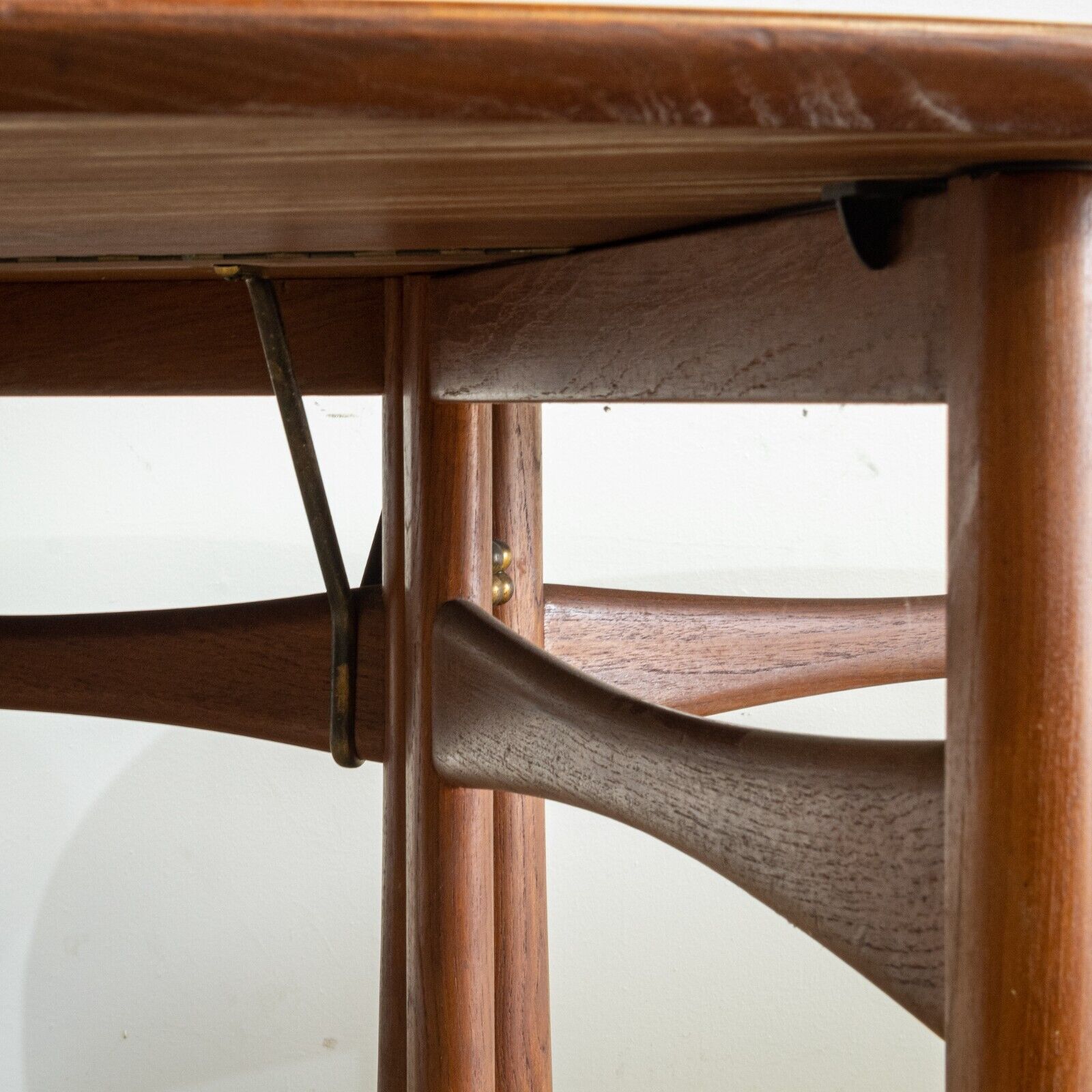 Interesting Mid Century Drop Leaf Dining Table