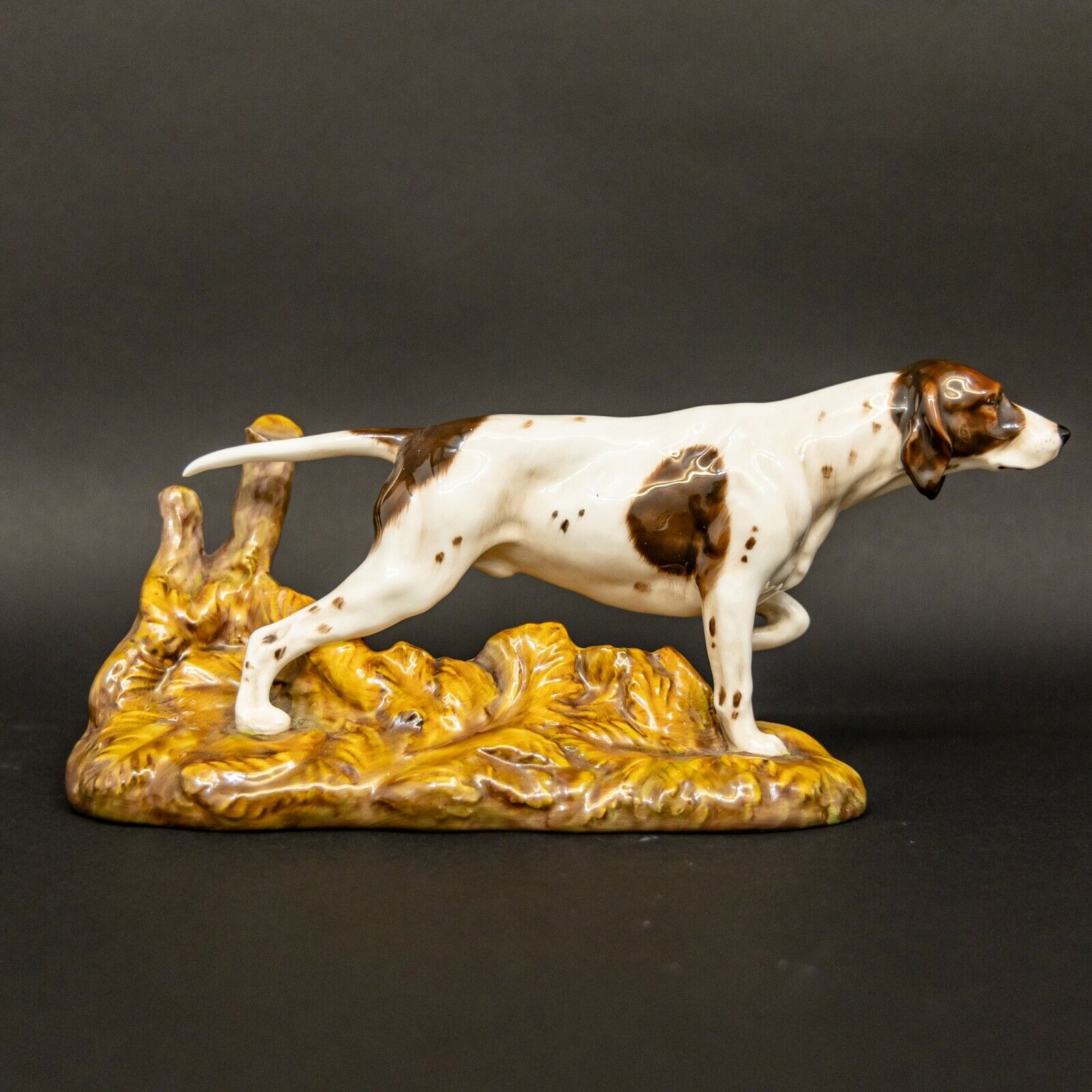 Superb Royal Doulton Pointer