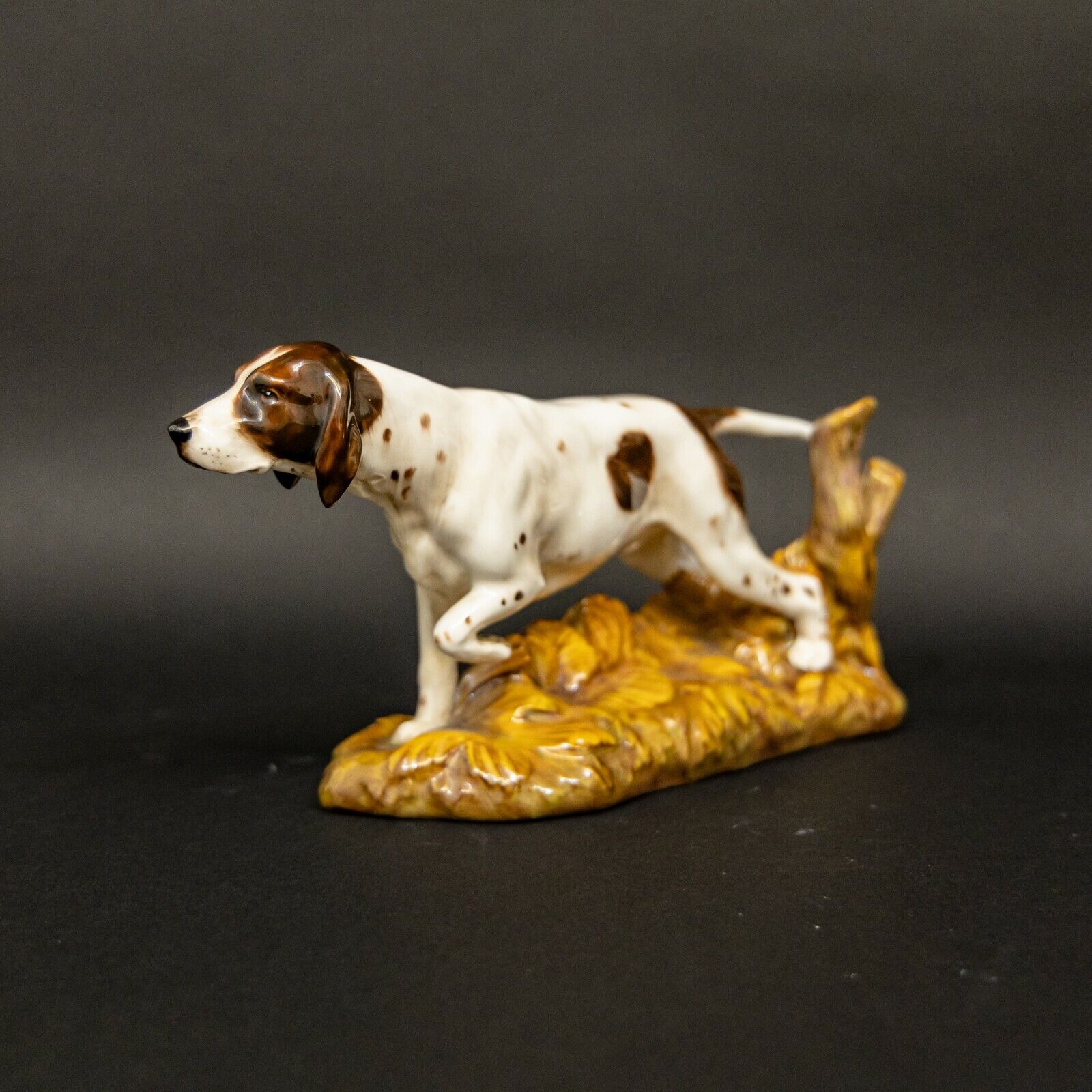 Superb Royal Doulton Pointer