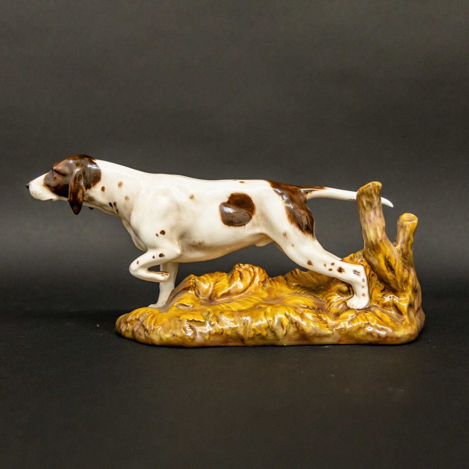 Superb Royal Doulton Pointer