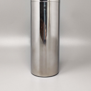 1960s Gorgeous Cocktail Shaker in Stainless Steel. Made in Italy