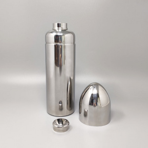 1960s Gorgeous Cocktail Shaker in Stainless Steel. Made in Italy