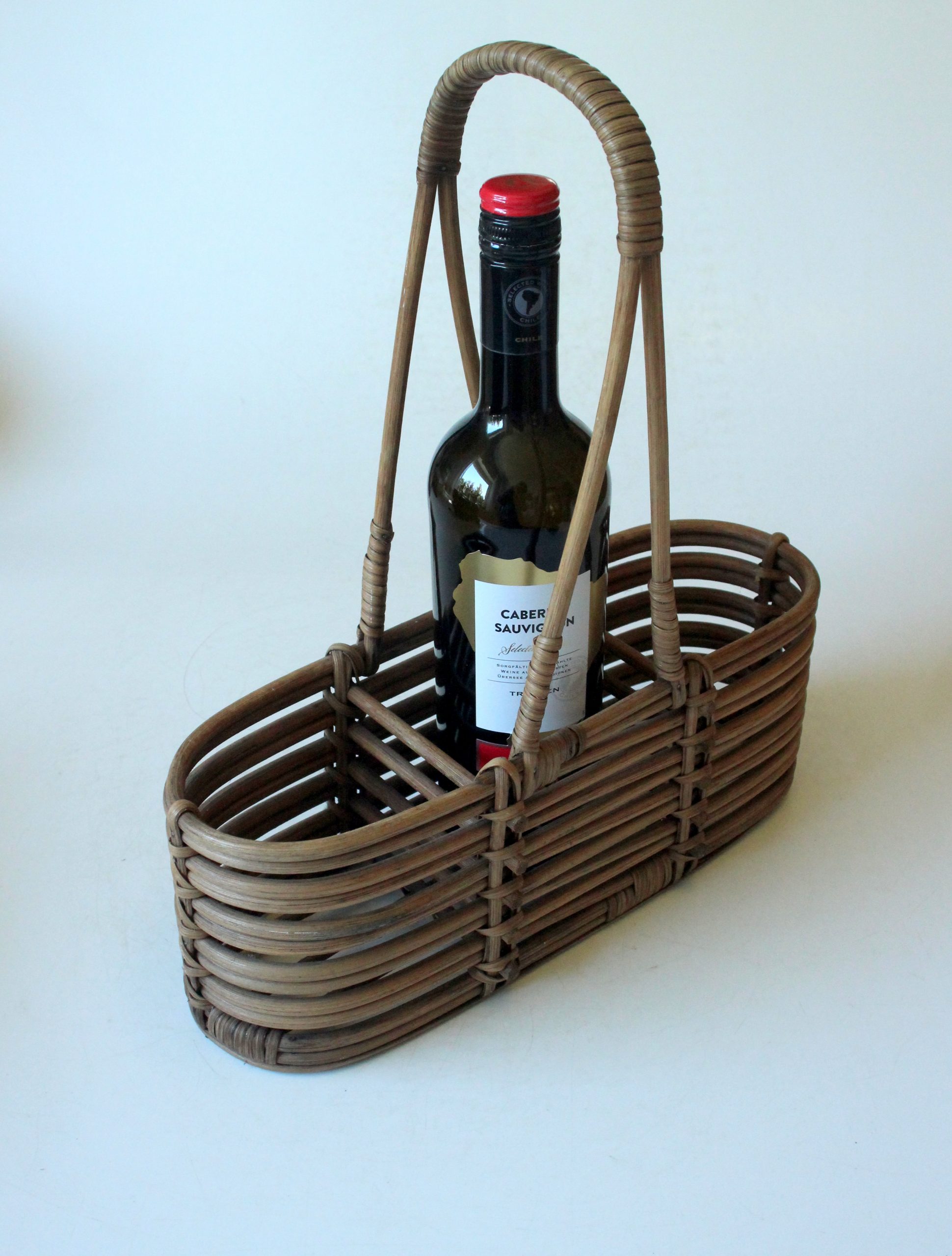 1970s Vintage - Handmade braided wine bottle holder, made of wicker, rattan and bamboo