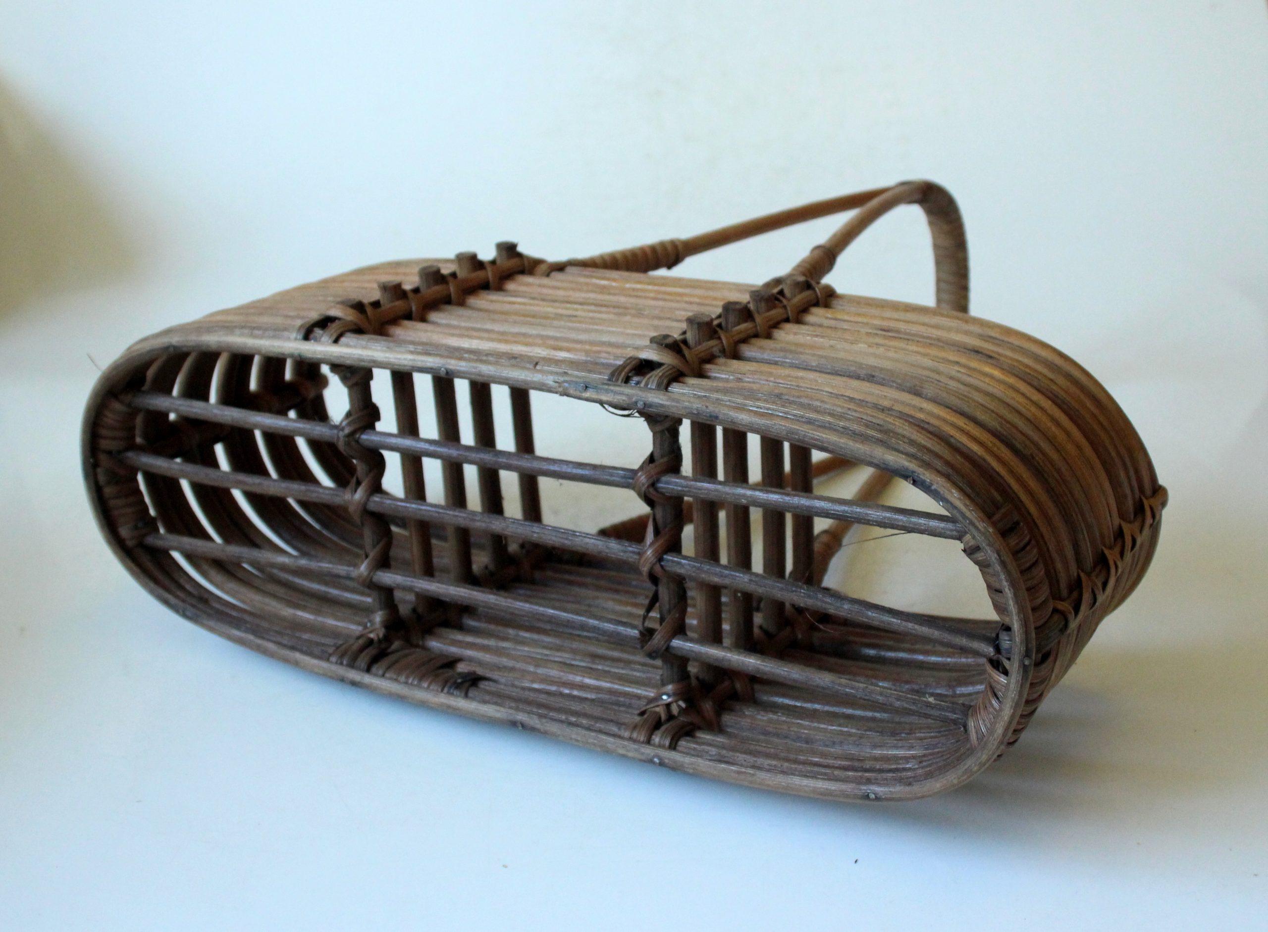 1970s Vintage - Handmade braided wine bottle holder, made of wicker, rattan and bamboo