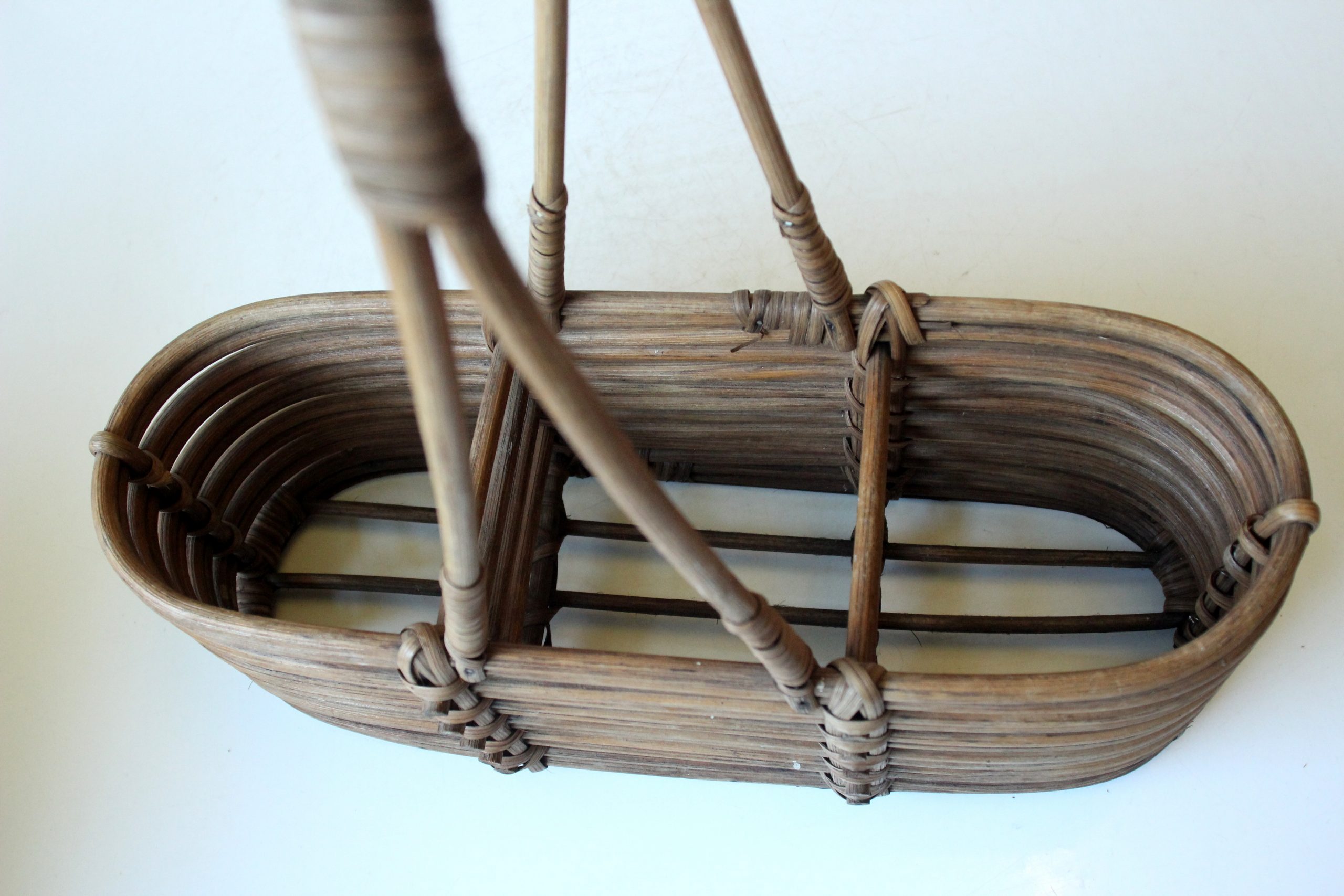 1970s Vintage - Handmade braided wine bottle holder, made of wicker, rattan and bamboo
