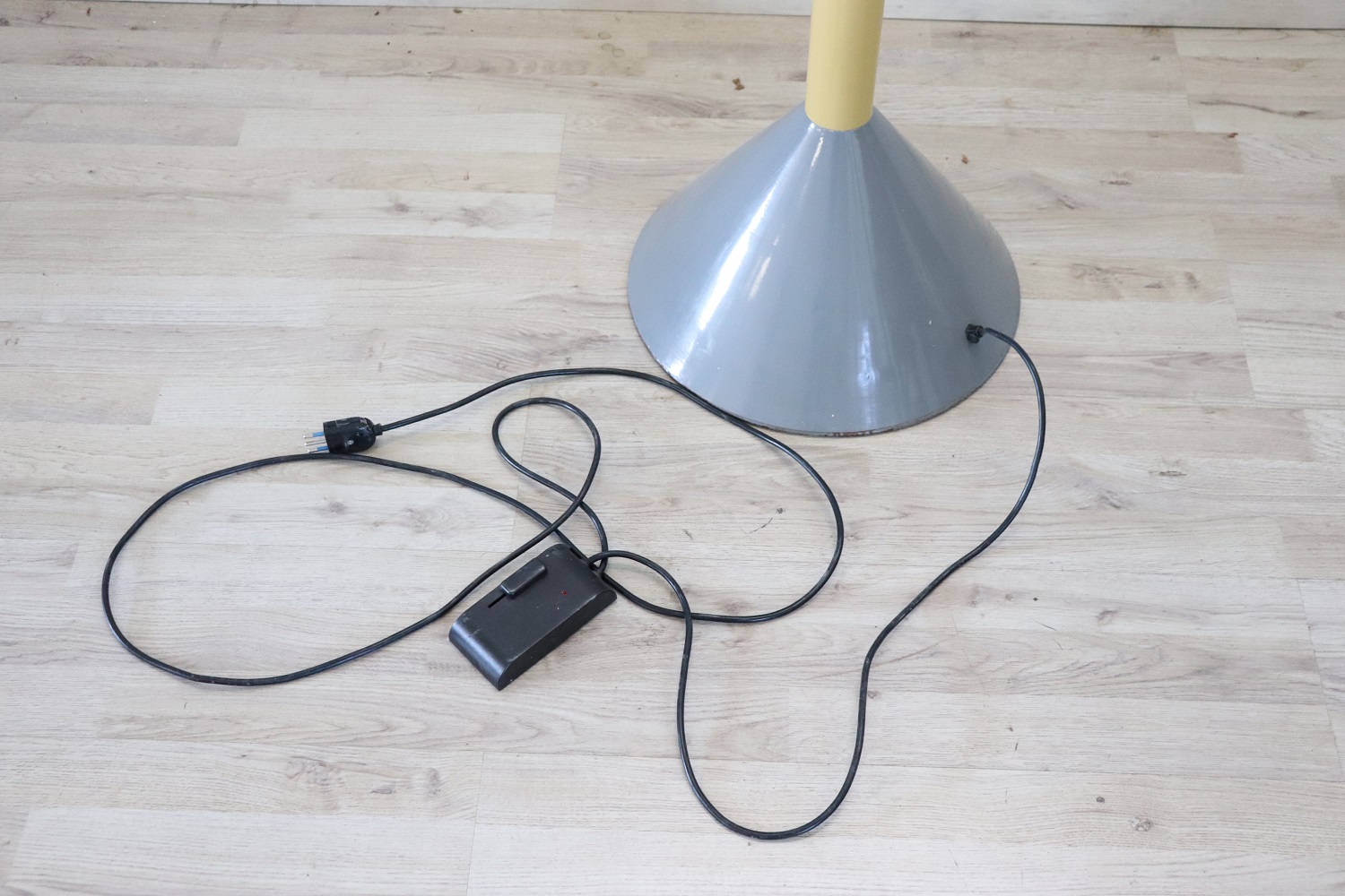Callimaco Floor Lamp by Sottsass for Artemide, 1980s