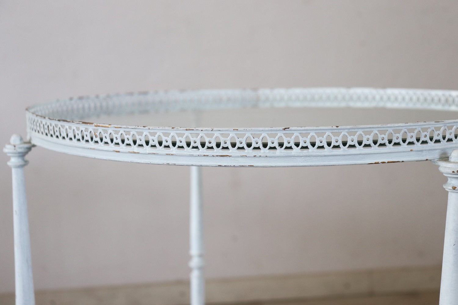 White Lacquered Brass and Two Glass Tops Round Drinks Trolley, 1980s