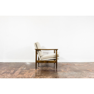 Mid Century Vintage Beige Lounge Chair Gfm 142 By Edmund Homa, 1960's