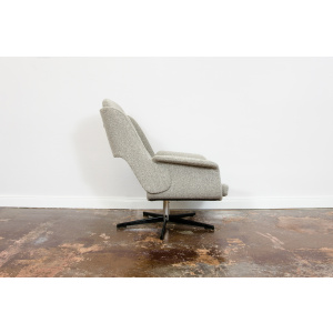 Swivel Chair "B7041" by Radomsko In Bouclé, Poland, 1970's