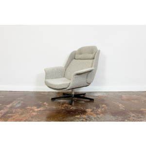 Swivel Chair "B7041" by Radomsko In Bouclé, Poland, 1970's