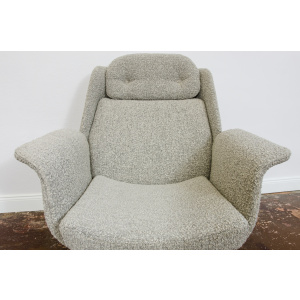 Swivel Chair "B7041" by Radomsko In Bouclé, Poland, 1970's