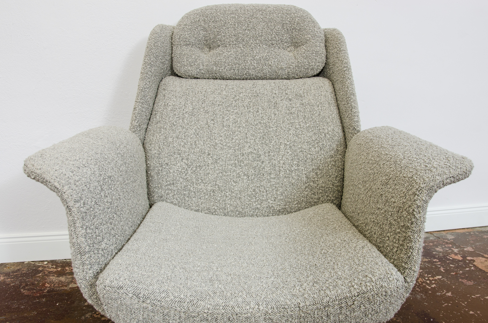 Swivel Chair "B7041" by Radomsko In Bouclé, Poland, 1970's