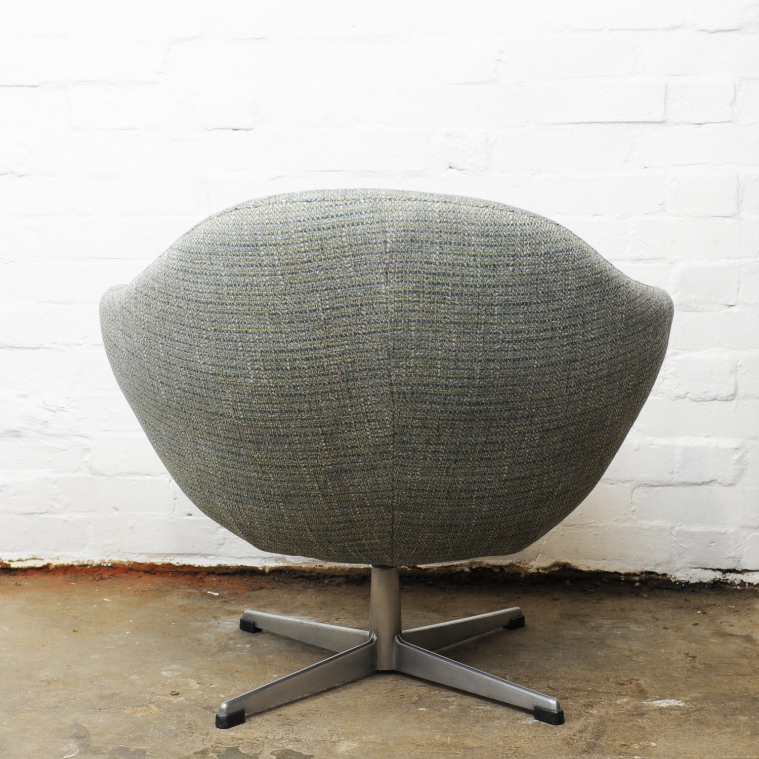Vintage Swivel Newly Upholstered Blue/Grey Egg Chair, 1970s