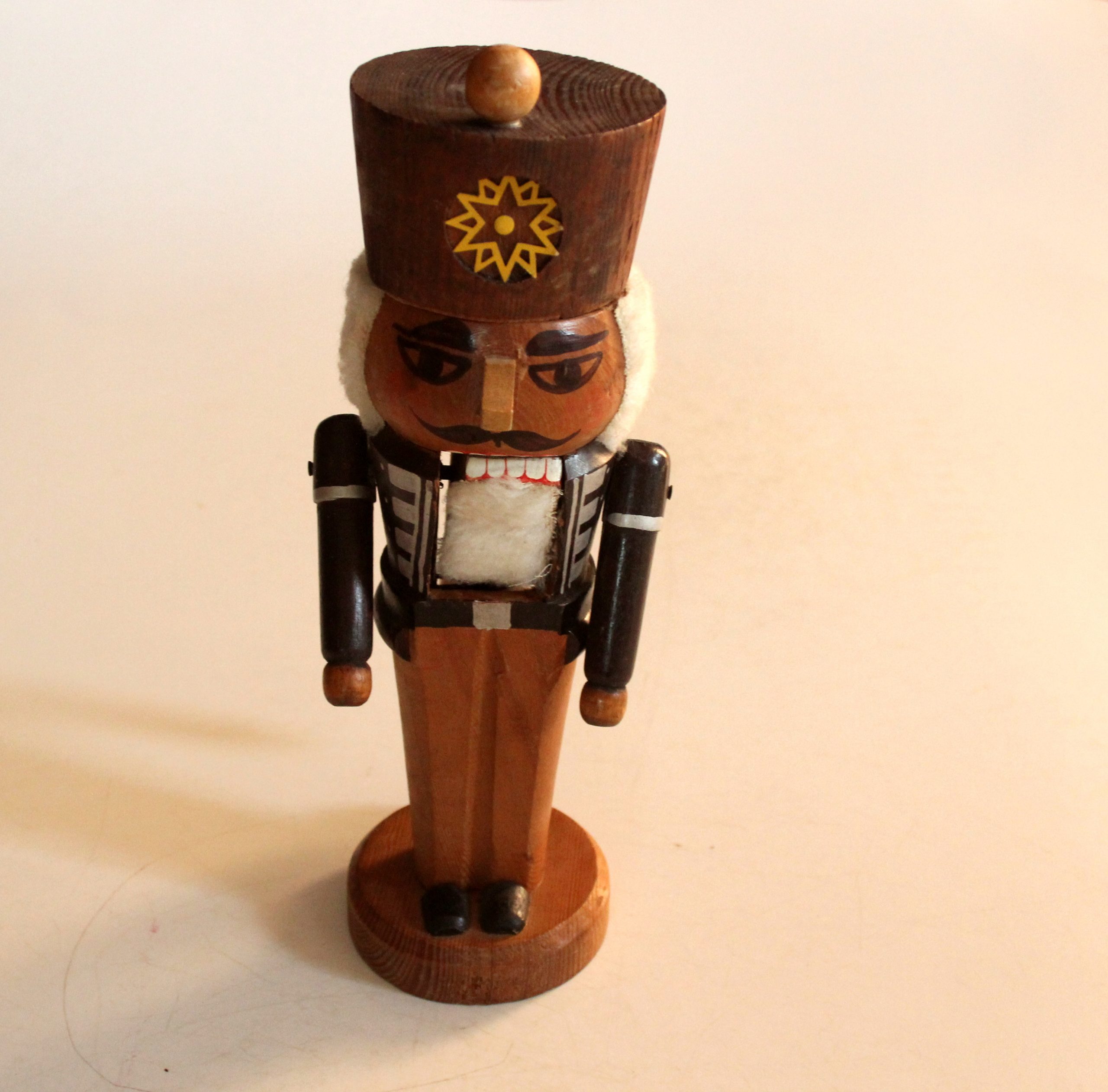 Handmade wooden nutcracker, made in Erzgebirge/East Germany, vintage from the 1960s