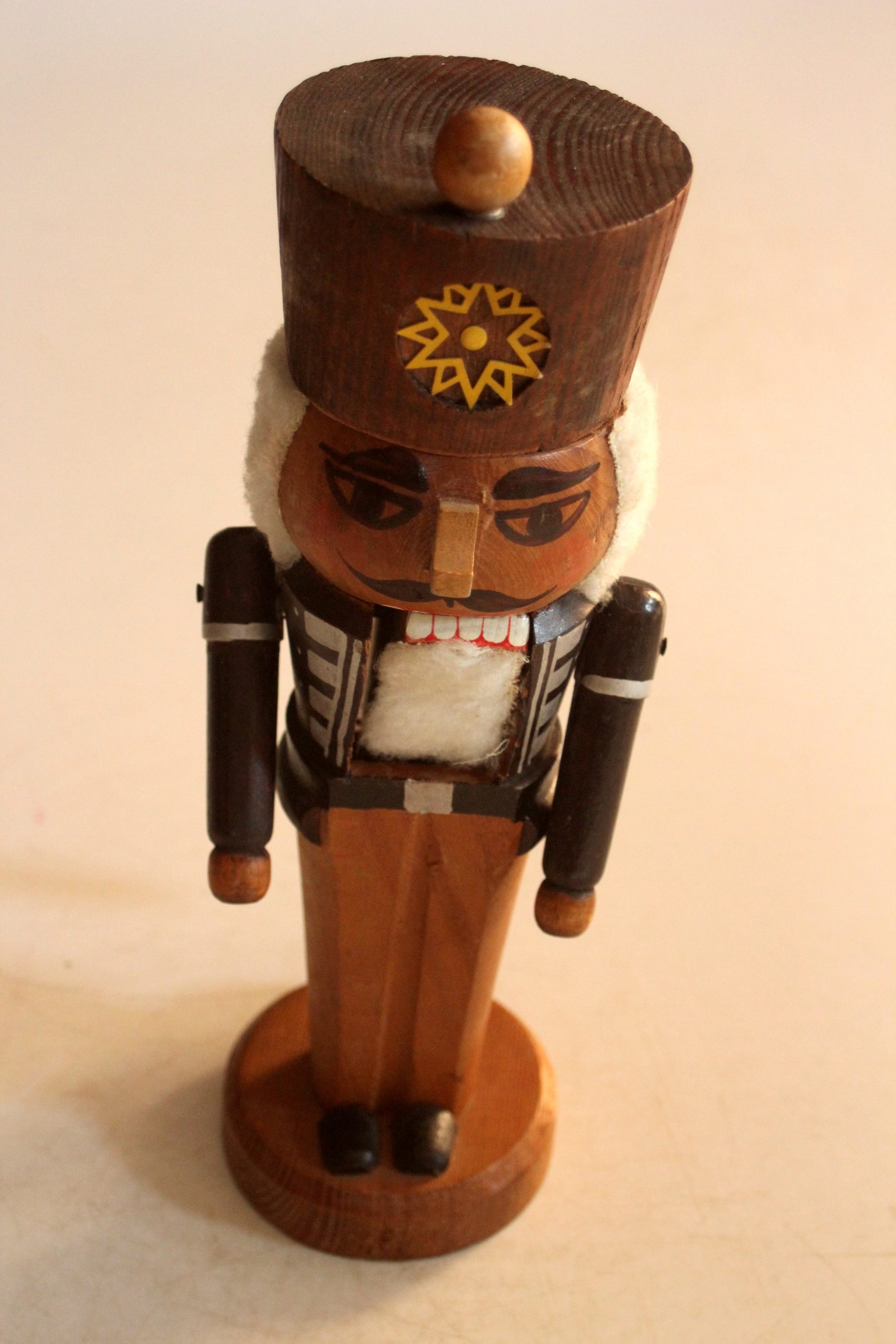 Handmade wooden nutcracker, made in Erzgebirge/East Germany, vintage from the 1960s