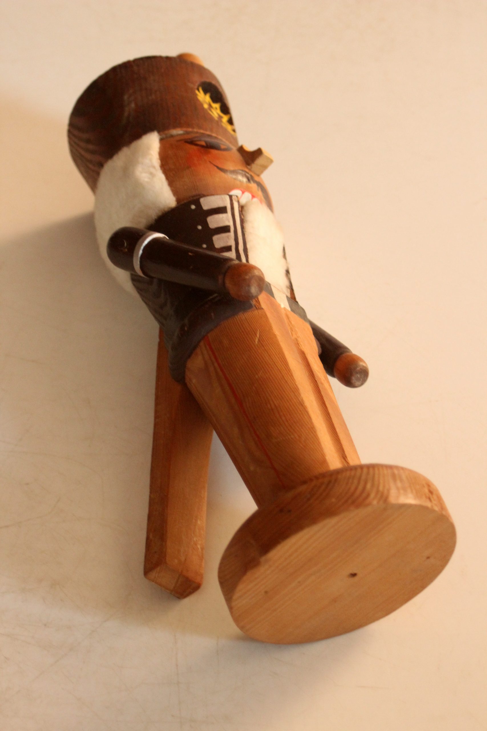 Handmade wooden nutcracker, made in Erzgebirge/East Germany, vintage from the 1960s