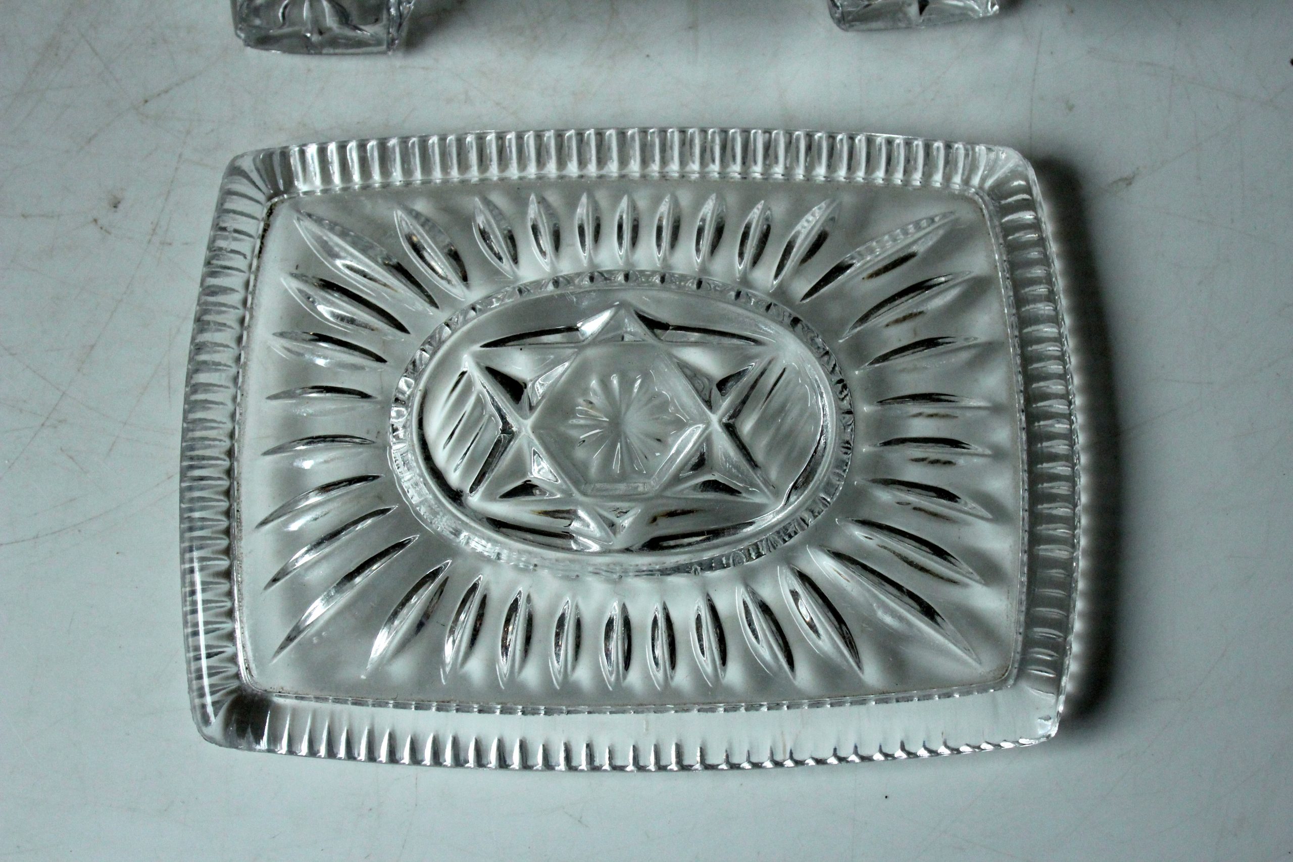 Art Deco cut crystal glass cigarette box with lid, jewelry box, comes direct from the 1930s