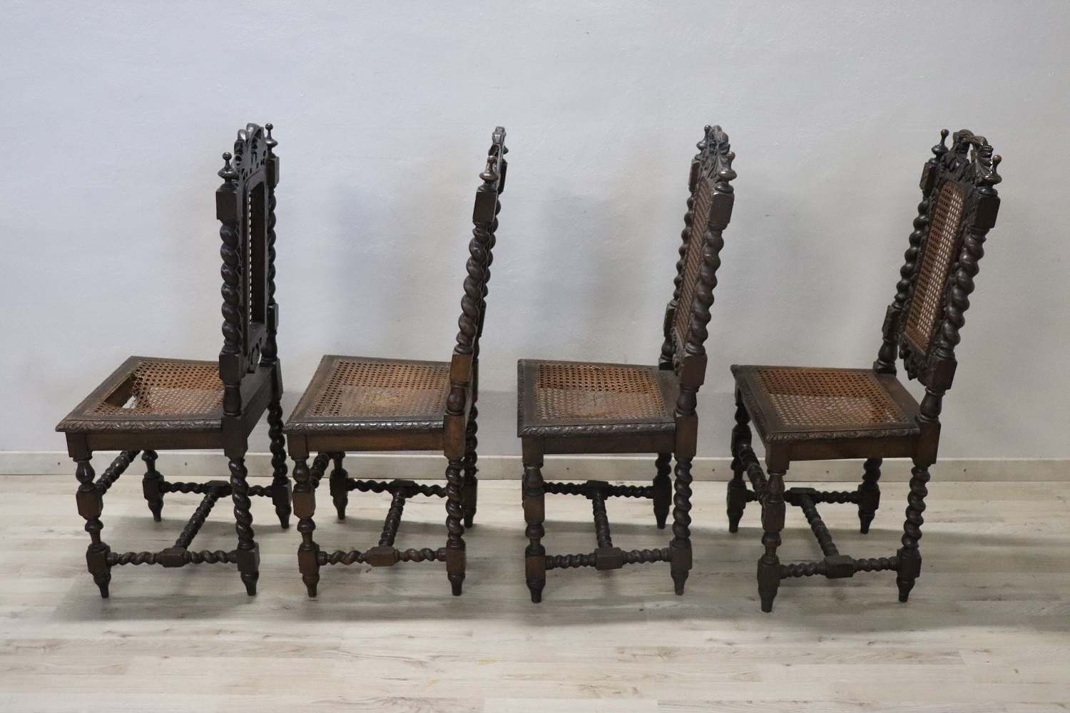 Late 19th Century Carved Walnut Chairs with Vienna Straw, Set of 4