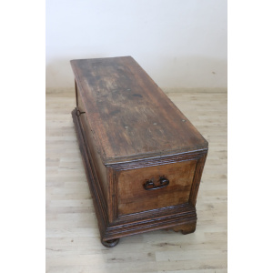17th Century Blanket Chest in Walnut Wood