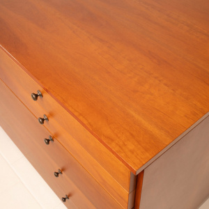 Chest of drawers "1080" by Luca Meda for Molteni