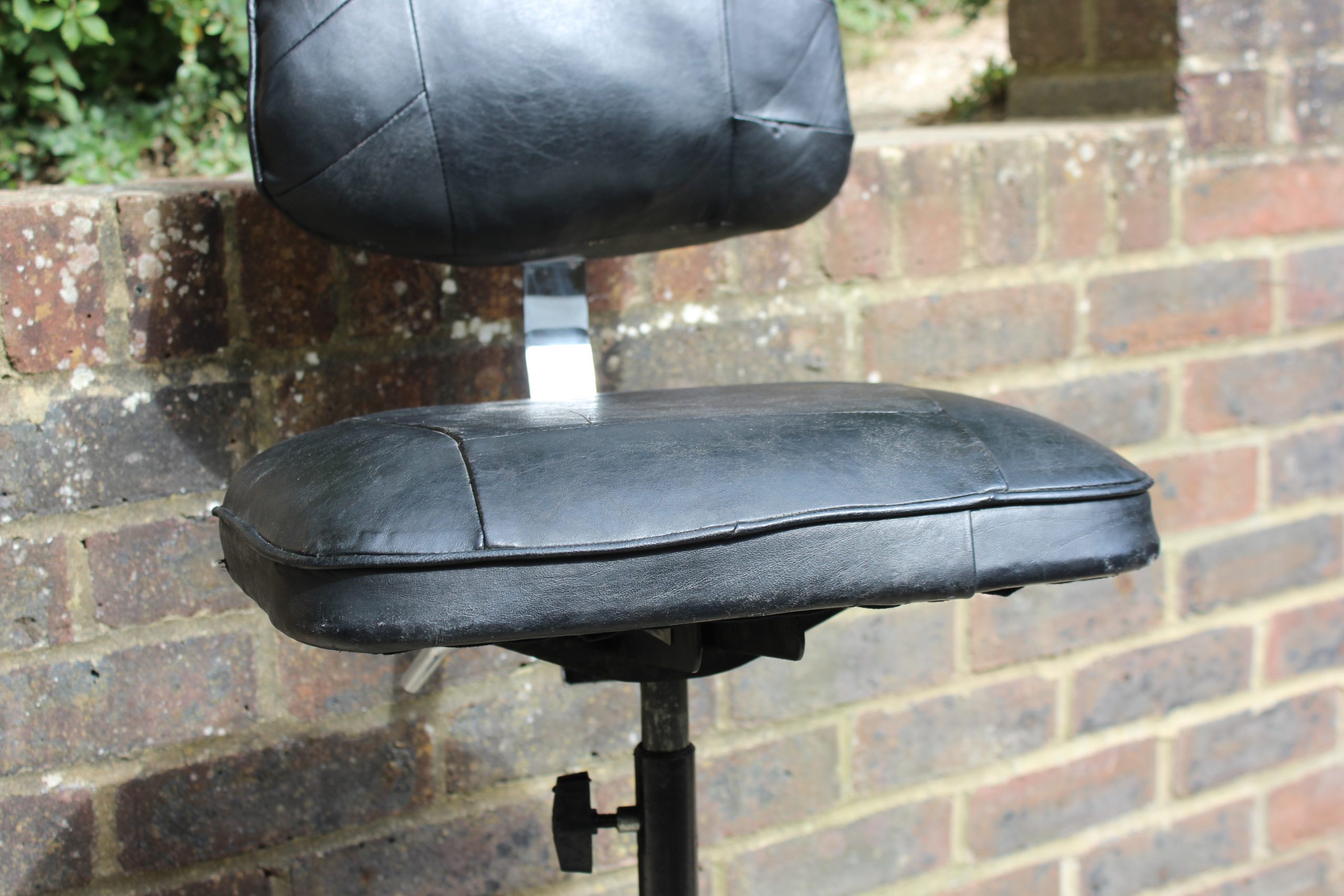 Tan Sad 1960’s Vintage Industrial Swivel Chair