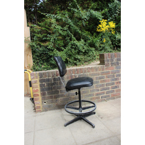 Tan Sad 1960’s Vintage Industrial Swivel Chair