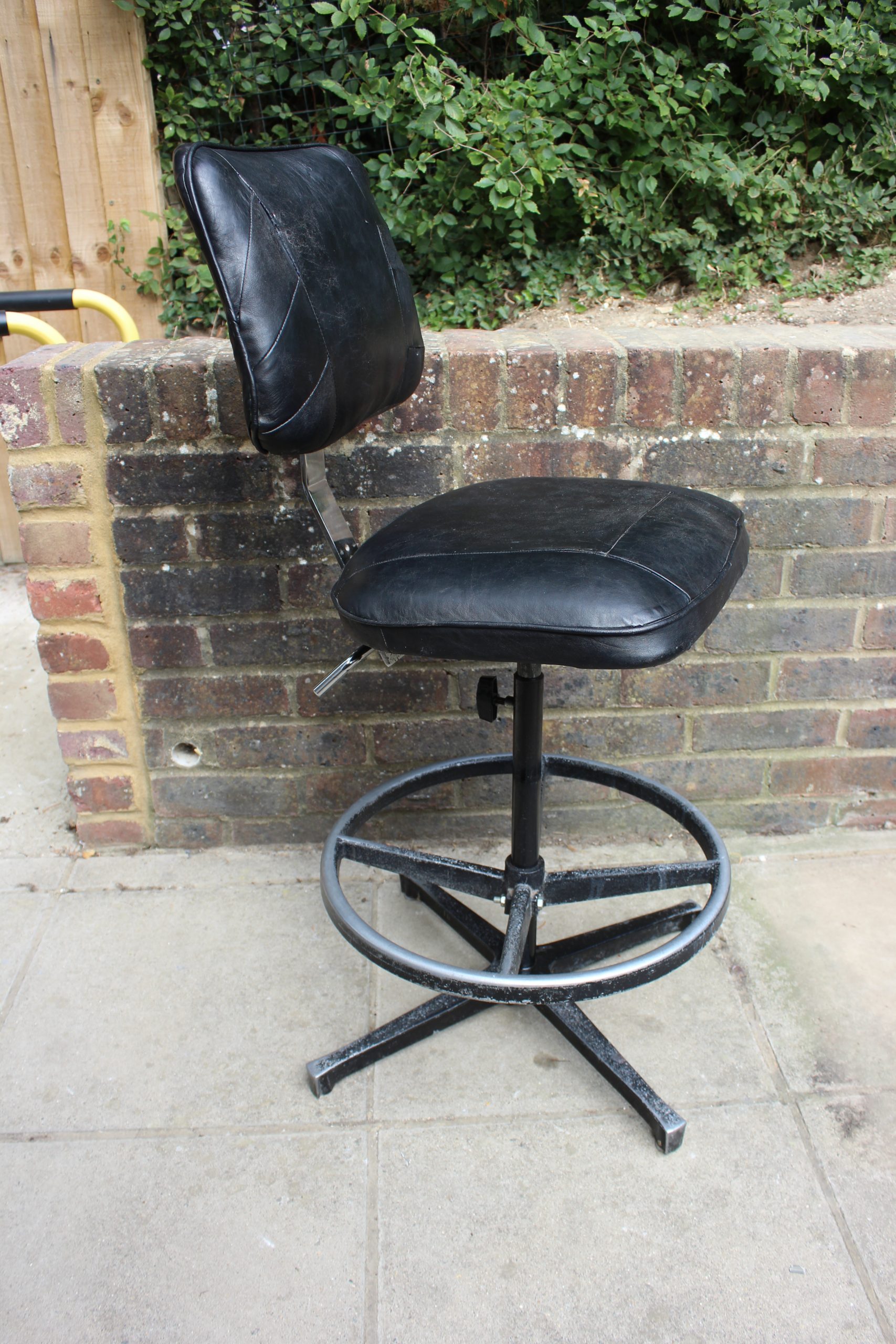 Tan Sad 1960’s Vintage Industrial Swivel Chair