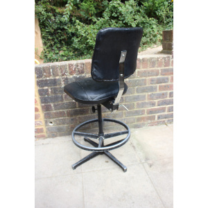 Tan Sad 1960’s Vintage Industrial Swivel Chair