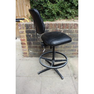 Tan Sad 1960’s Vintage Industrial Swivel Chair
