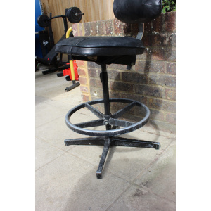Tan Sad 1960’s Vintage Industrial Swivel Chair