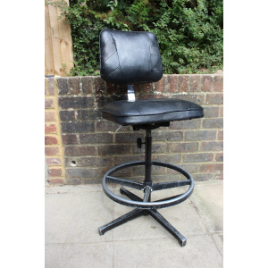 Tan Sad 1960’s Vintage Industrial Swivel Chair