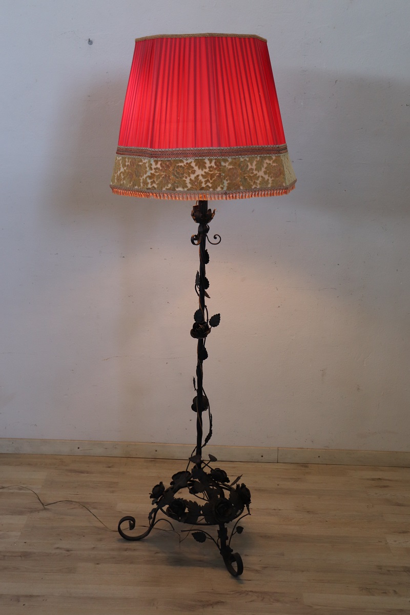 Early 20th Century Art Nouveau Iron Floor Lamp