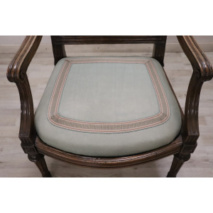 Antique Armchair in Walnut, 18th Century