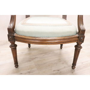 Antique Armchair in Walnut, 18th Century