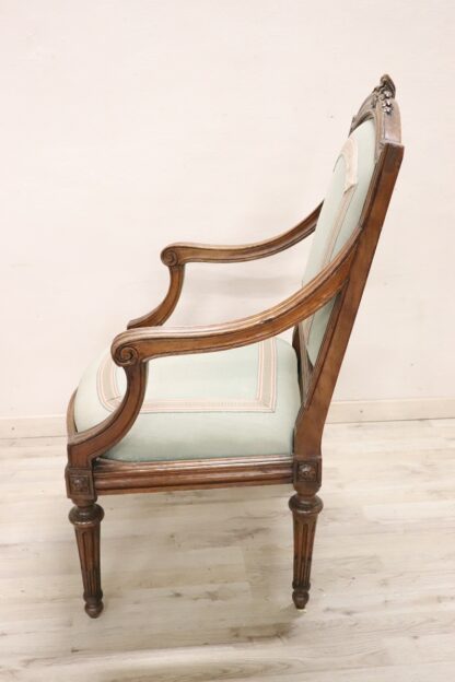 Antique Armchair in Walnut, 18th Century - Image 9
