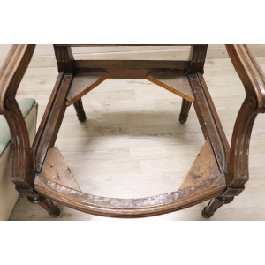 Antique Armchair in Walnut, 18th Century