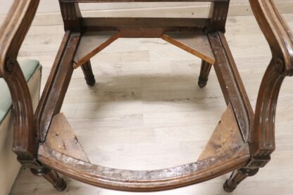 Antique Armchair in Walnut, 18th Century - Image 11
