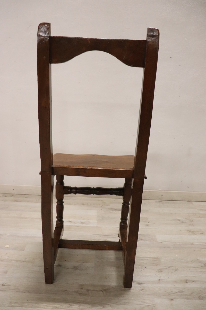 Antique Chair in Walnut, 17th Century