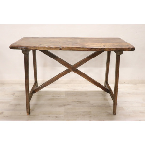 Antique Table in Walnut and Oak, 16th Century
