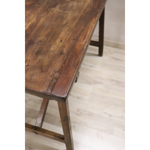 Antique Table in Walnut and Oak, 16th Century
