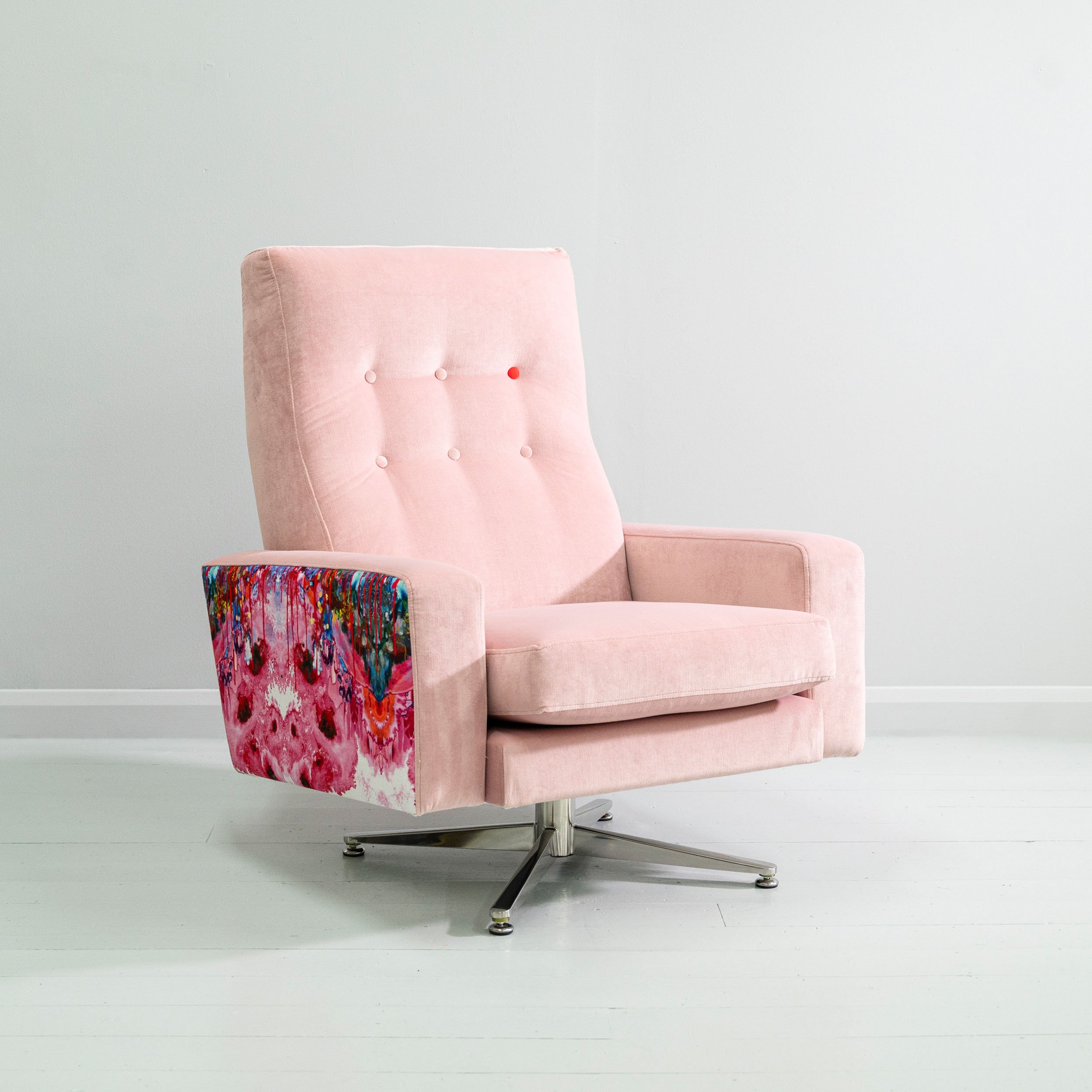 1973B by Jay & Co